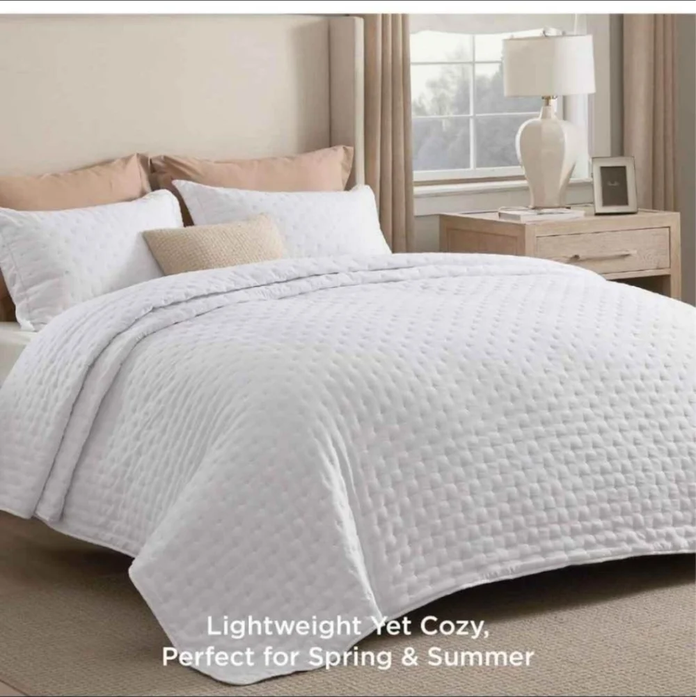 Bedsure Quilts Queen Size - Ultra Soft Quilt Bedding, White Bedspread Queen Size